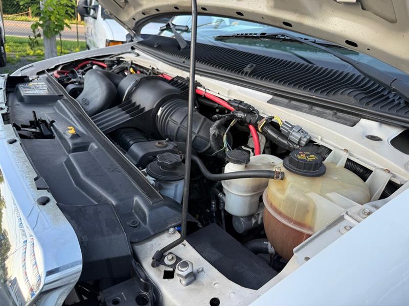 Ford Econoline E-150 2014