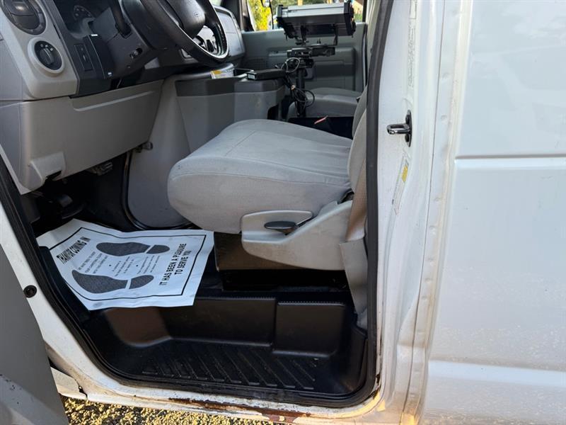 Ford Econoline E-150 2014
