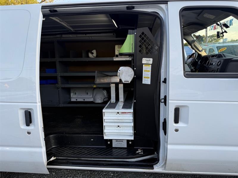 Ford Econoline E-150 2014