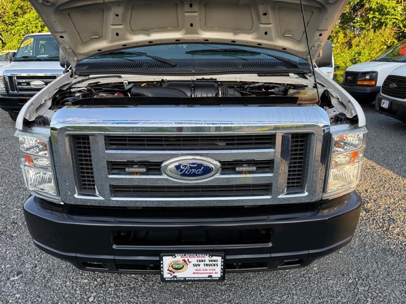 Ford Econoline E-150 2014