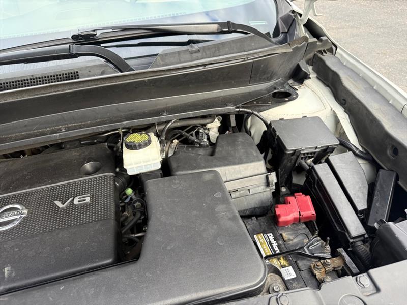 Nissan Pathfinder S 4WD 2014 Nissan Pathfinder S 4WD 2014