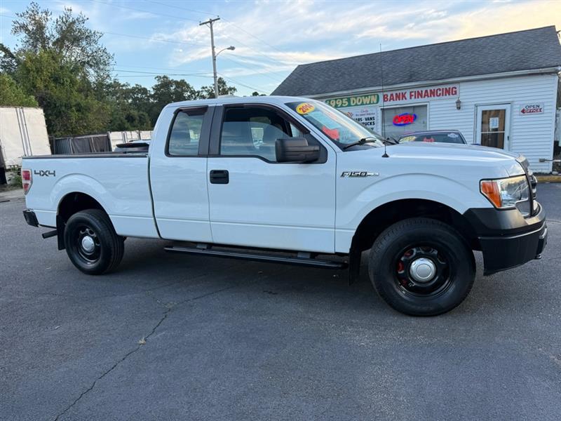 Ford F-150 XL SuperCab 6.5-ft. Bed 4WD 2014