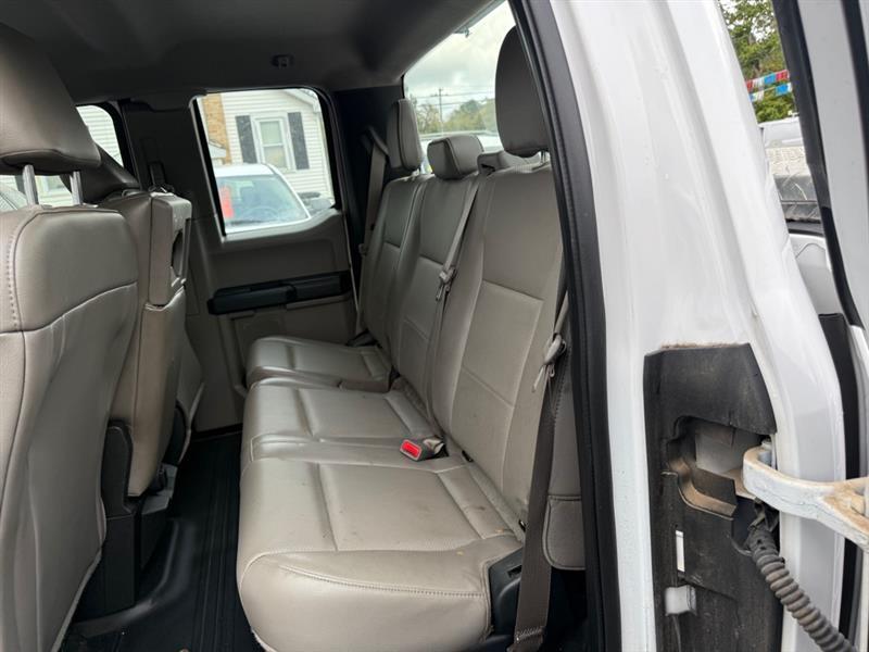 Ford F-150 XL SuperCab 6.5-ft. Bed 2WD 2017