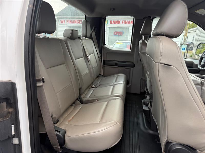 Ford F-150 XL SuperCab 6.5-ft. Bed 2WD 2017