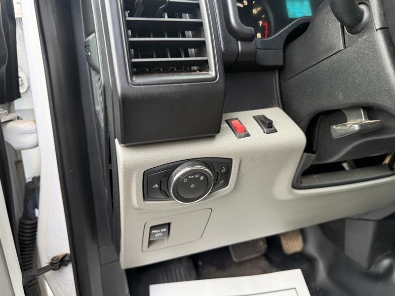 Ford F-150 XL SuperCab 6.5-ft. Bed 2WD 2017