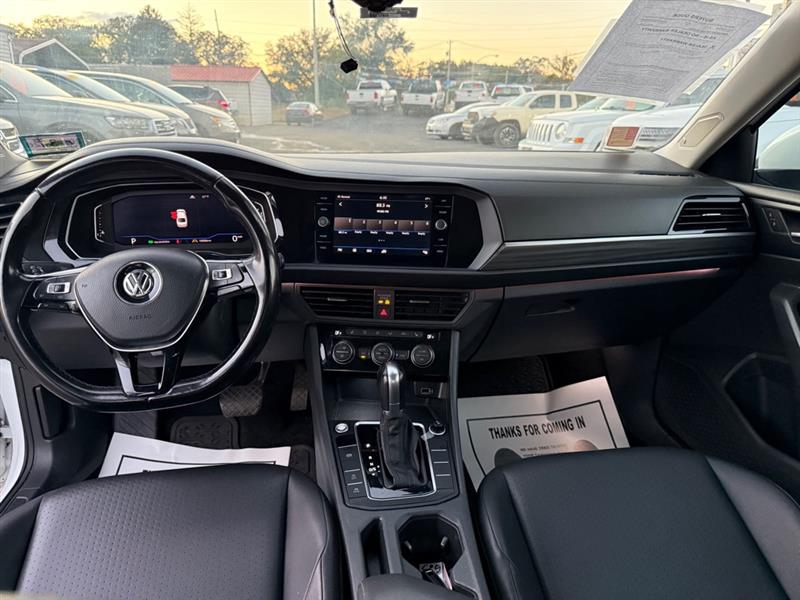 Volkswagen Jetta 1.4T SEL 8A 2019 Volkswagen Jetta 1.4T SEL 8A 2019