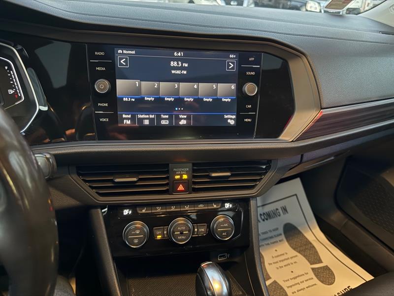 Volkswagen Jetta 1.4T SEL 8A 2019 Volkswagen Jetta 1.4T SEL 8A 2019