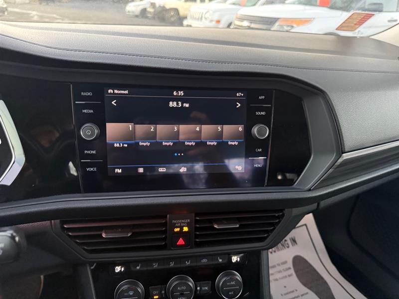 Volkswagen Jetta 1.4T SEL 8A 2019 Volkswagen Jetta 1.4T SEL 8A 2019