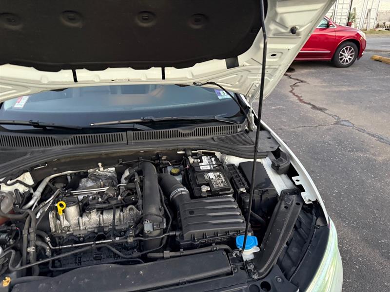 Volkswagen Jetta 1.4T SEL 8A 2019 Volkswagen Jetta 1.4T SEL 8A 2019