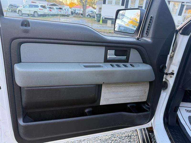 Ford F-150 XL SuperCab 6.5-ft. Bed 4WD 2014