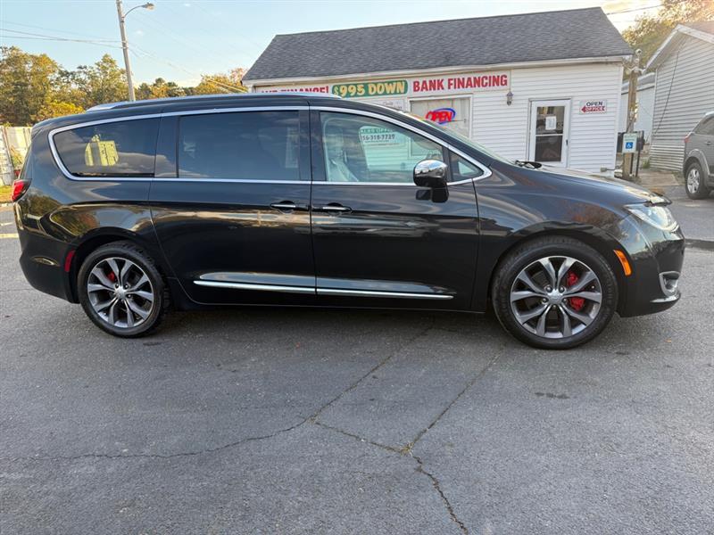 Chrysler Pacifica Limited 2017 Chrysler Pacifica Limited 2017