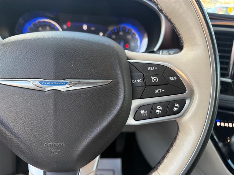 Chrysler Pacifica Limited 2017 Chrysler Pacifica Limited 2017