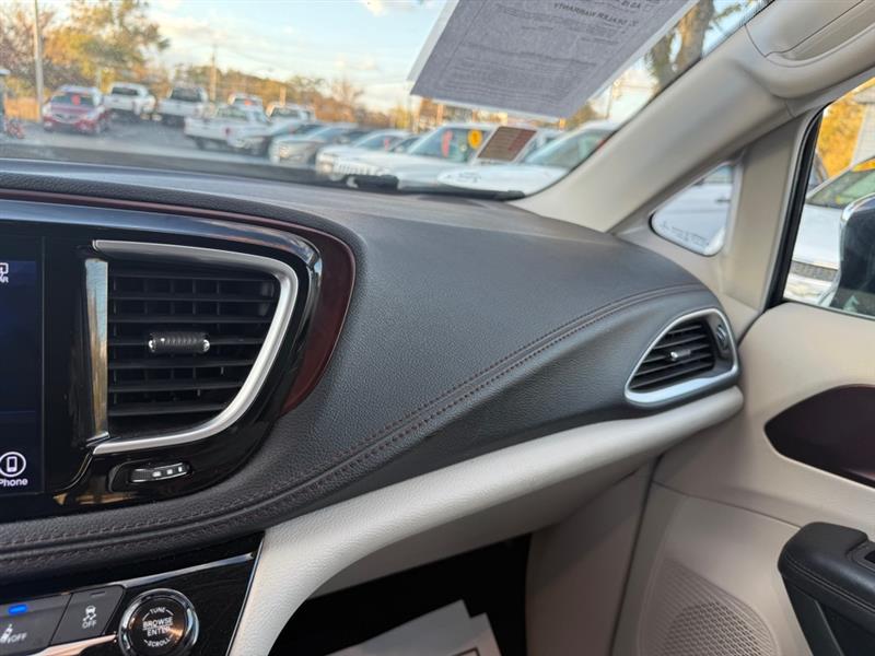 Chrysler Pacifica Limited 2017 Chrysler Pacifica Limited 2017