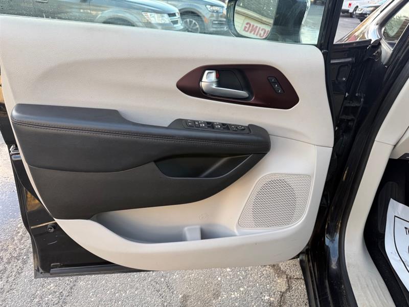 Chrysler Pacifica Limited 2017 Chrysler Pacifica Limited 2017