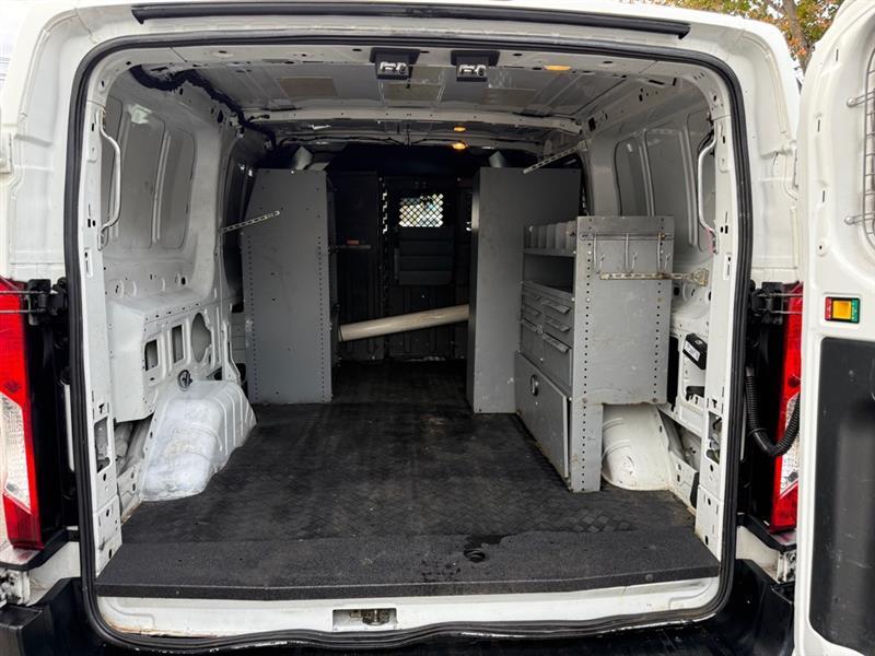 Ford Transit 250 Van Low Roof 60/40 Pass.130-in. WB 2016