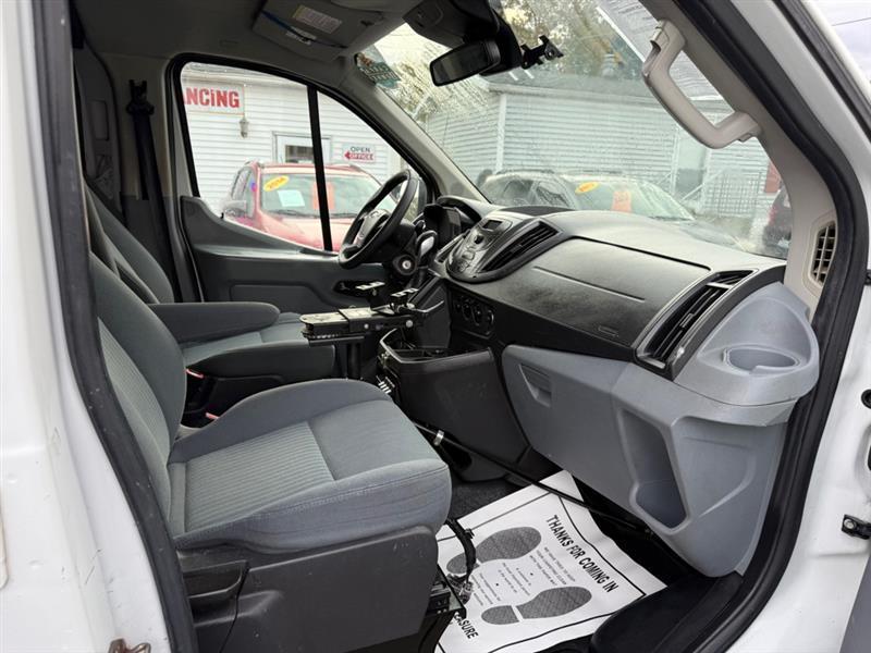 Ford Transit 250 Van Low Roof 60/40 Pass.130-in. WB 2016