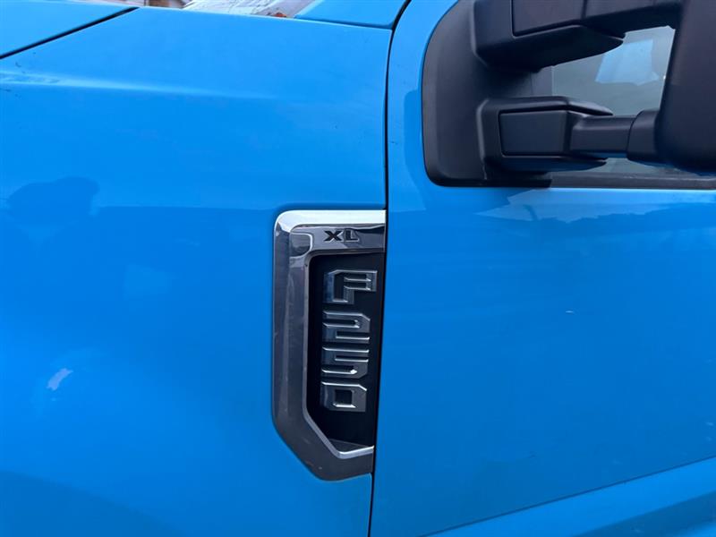 Ford F-250 SD XL SuperCab 4WD 2019 Ford F-250 SD XL SuperCab 4WD 2019