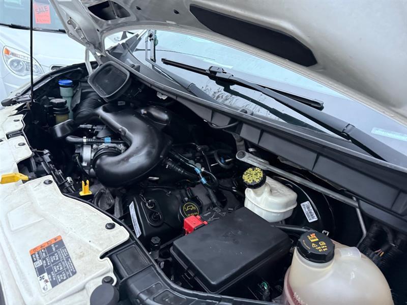 Ford Transit 250 Van Low Roof 60/40 Pass.130-in. WB 2016