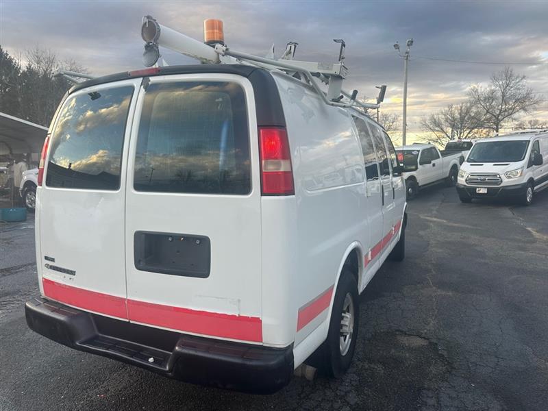 Chevrolet Express 2500 Cargo 2011