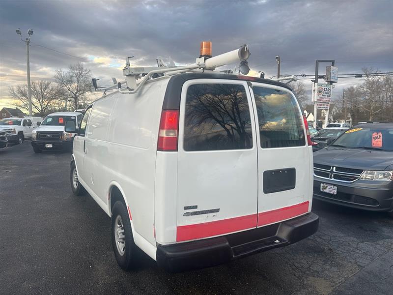 Chevrolet Express 2500 Cargo 2011