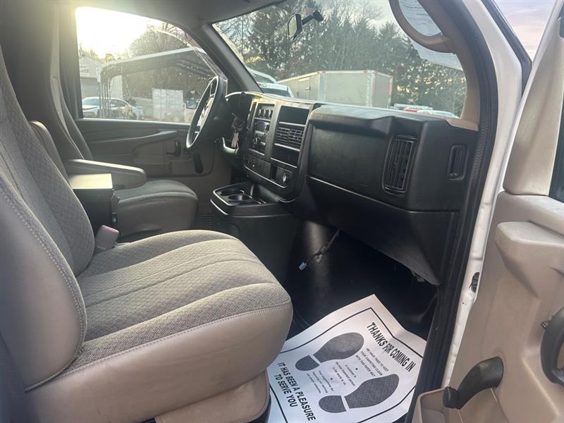 Chevrolet Express 2500 Cargo 2011