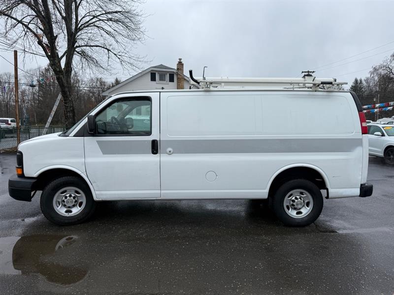 Chevrolet Express 2500 Cargo 2011