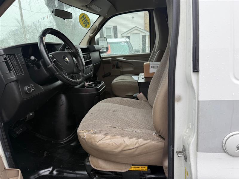 Chevrolet Express 2500 Cargo 2011