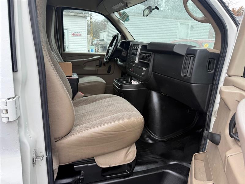Chevrolet Express 2500 Cargo 2011