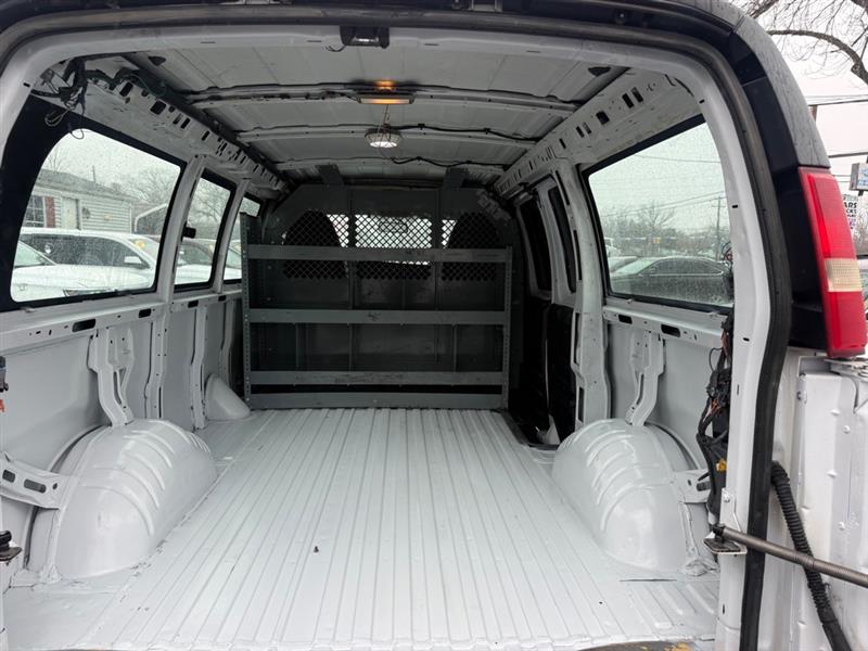 GMC Savana G2500 Cargo 2013