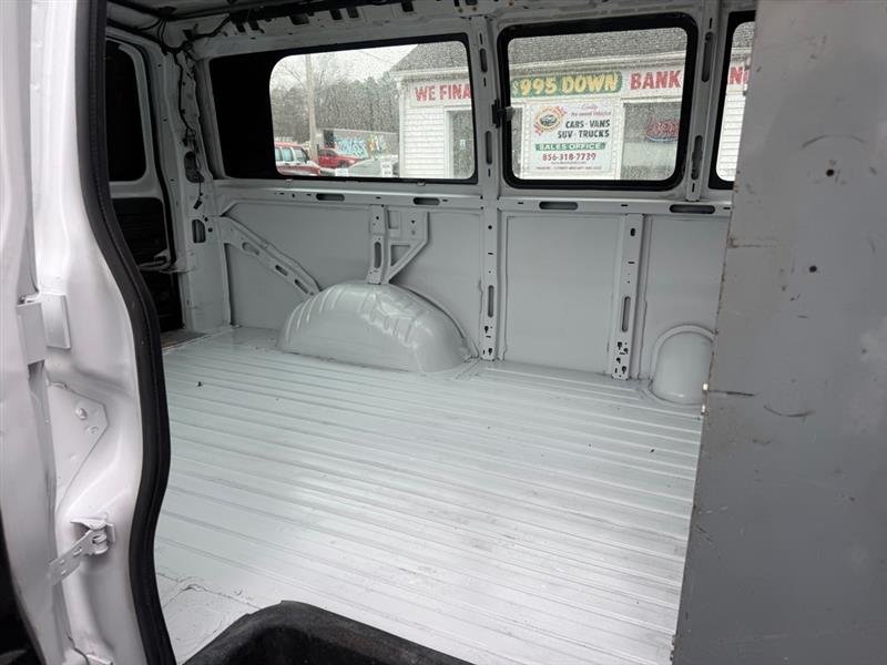 GMC Savana G2500 Cargo 2013