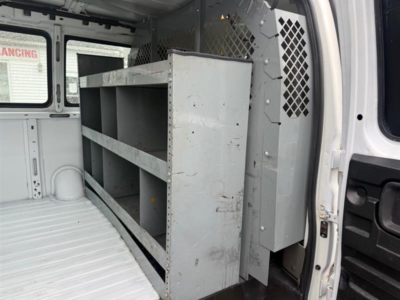 GMC Savana G2500 Cargo 2013