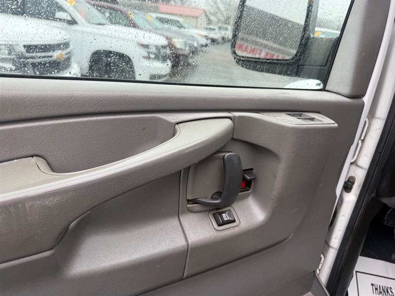 GMC Savana G2500 Cargo 2013