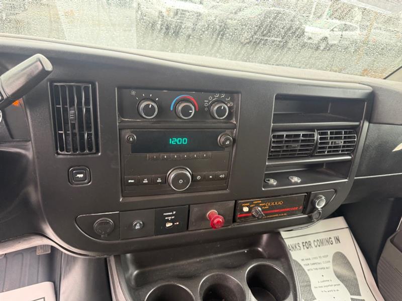 GMC Savana G2500 Cargo 2013