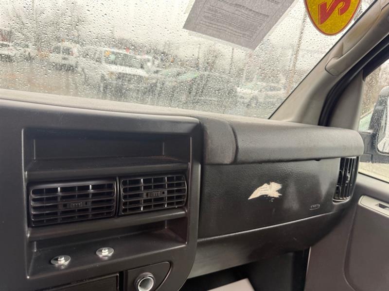 GMC Savana G2500 Cargo 2013