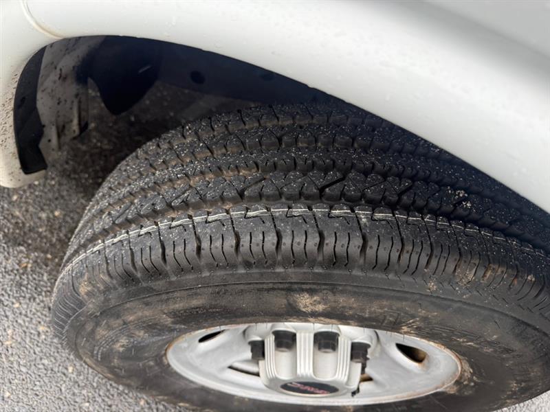 GMC Savana G2500 Cargo 2013