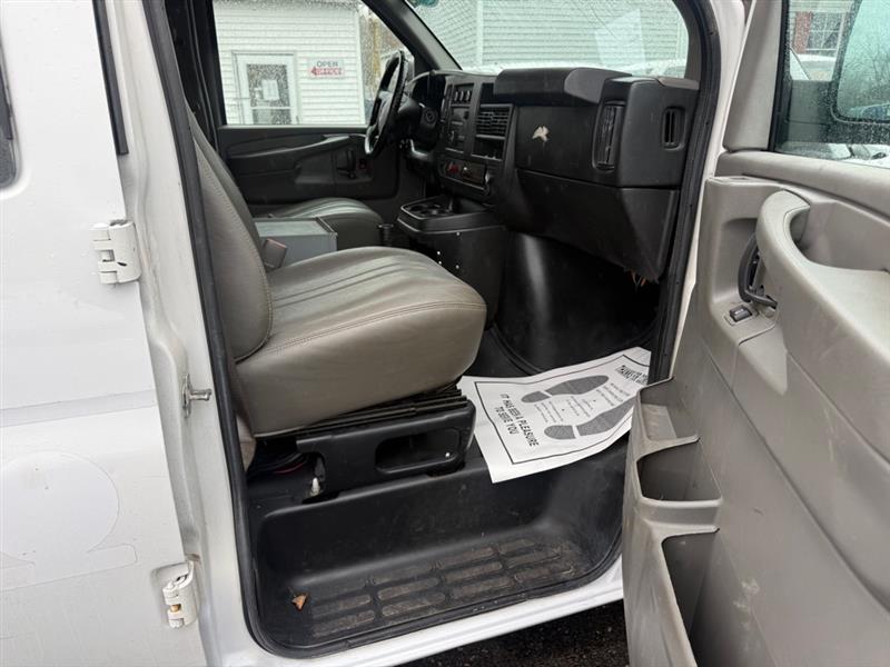 GMC Savana G2500 Cargo 2013