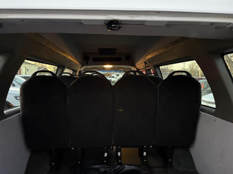 Ford Econoline E-250 Extended 2010