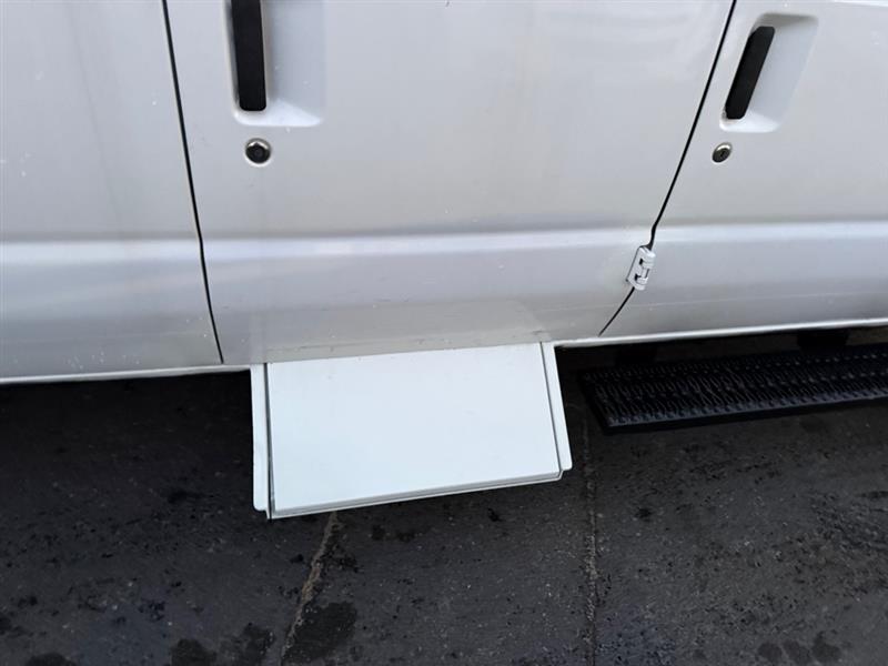 Ford Econoline E-250 Extended 2010