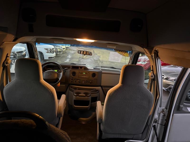 Ford Econoline E-250 Extended 2010