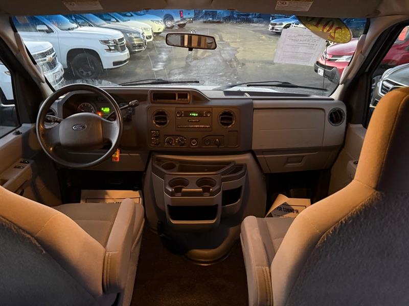 Ford Econoline E-250 Extended 2010