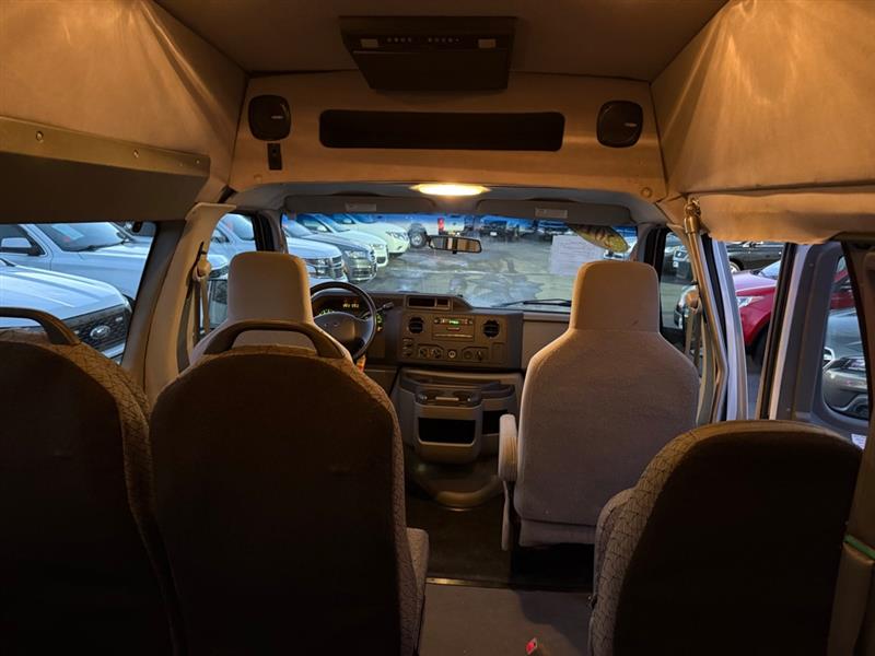 Ford Econoline E-250 Extended 2010