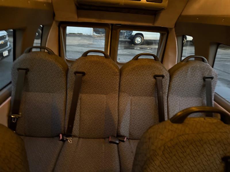 Ford Econoline E-250 Extended 2010