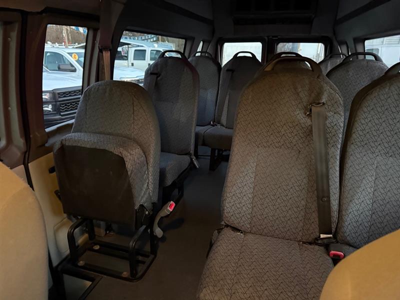 Ford Econoline E-250 Extended 2010