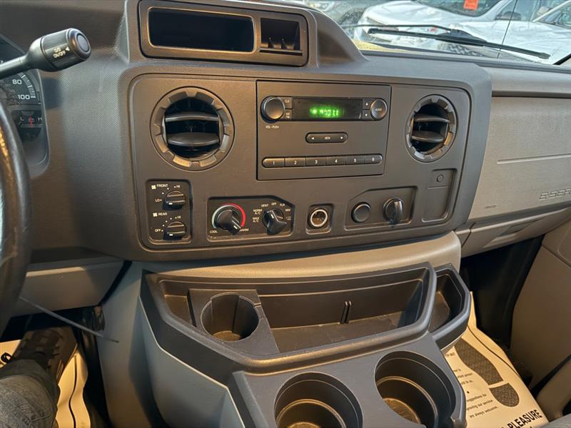 Ford Econoline E-250 Extended 2010