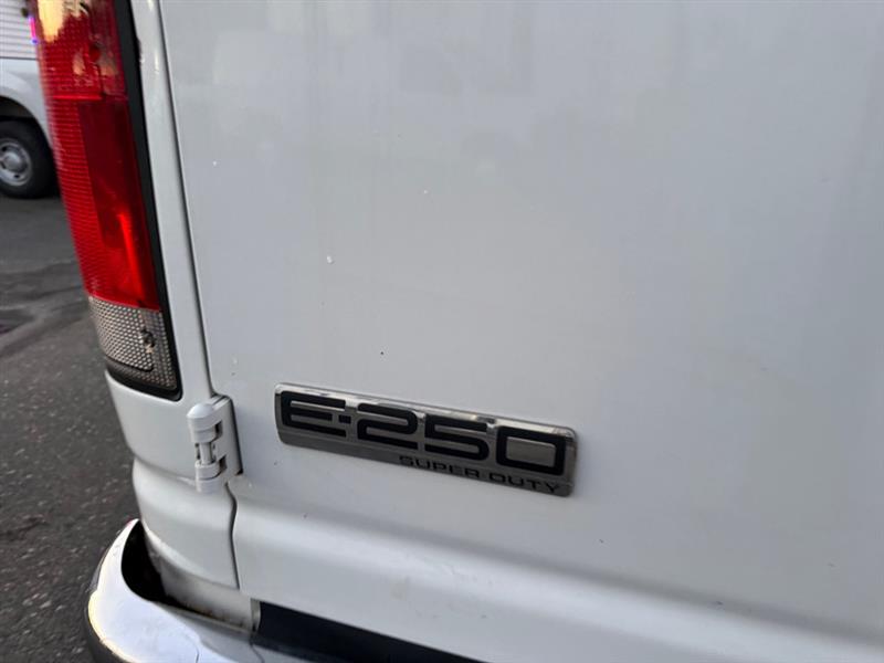 Ford Econoline E-250 Extended 2010