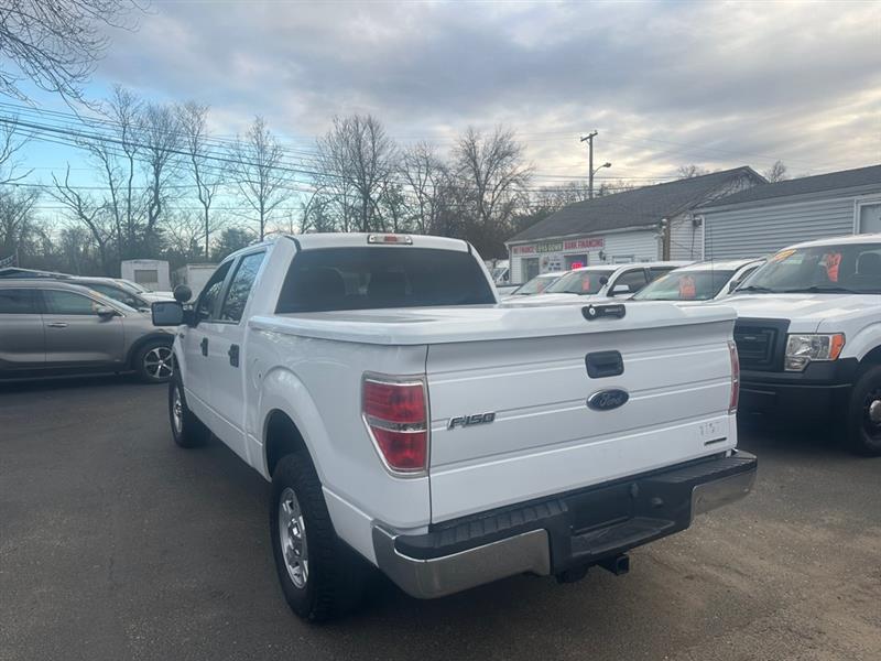Ford F-150 XL SuperCrew 5.5-ft. Bed 4WD 2014