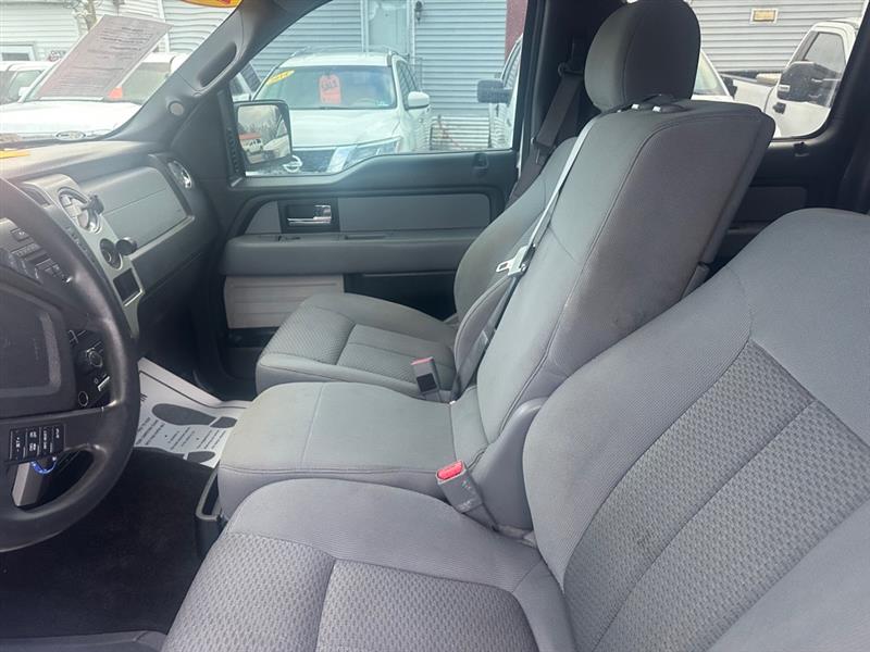 Ford F-150 XL SuperCrew 5.5-ft. Bed 4WD 2014