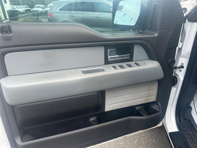 Ford F-150 XL SuperCrew 5.5-ft. Bed 4WD 2014