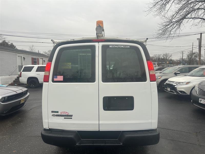 Chevrolet Express 2500 Cargo 2011