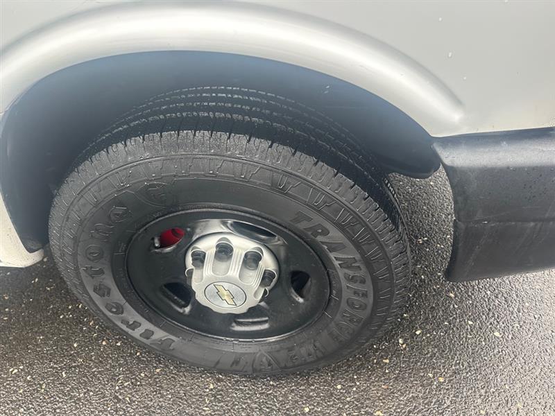 Chevrolet Express 2500 Cargo 2011